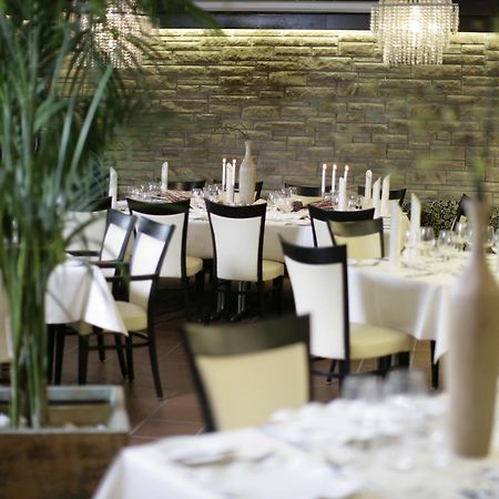 Hotel Akazienhof Duisburg Ngoại thất bức ảnh